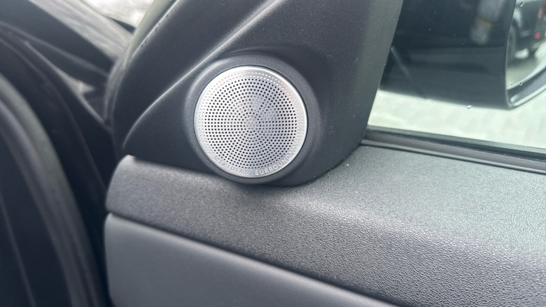 Land Rover Range Rover Evoque 2.0 D200 R-Dynamic HSE 5dr Auto Diesel Hatchback